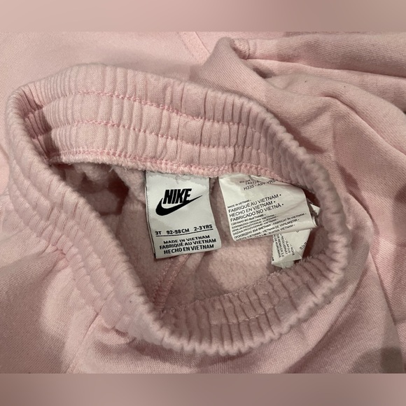 Nike sweat suit. Light pink. - Picture 4 of 7